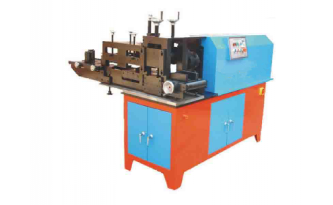 鐵藝壓花機(jī)